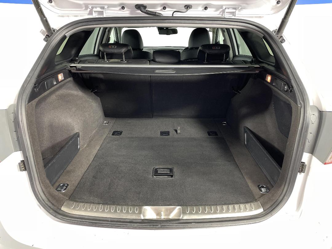 Photo '14' of Hyundai I40