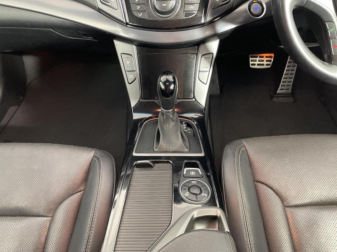 Photo '18' of Hyundai I40