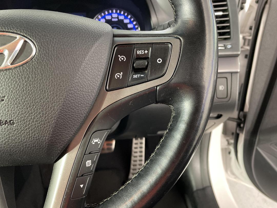 Photo '34' of Hyundai I40