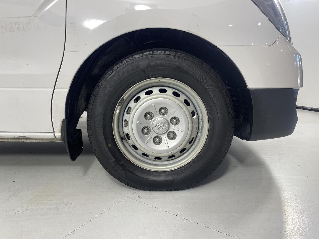 Photo '9' of Hyundai Iload Photo '9' of Hyundai Iload