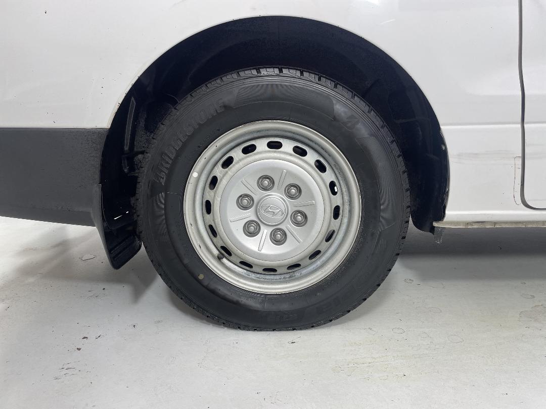 Photo '12' of Hyundai Iload Photo '12' of Hyundai Iload