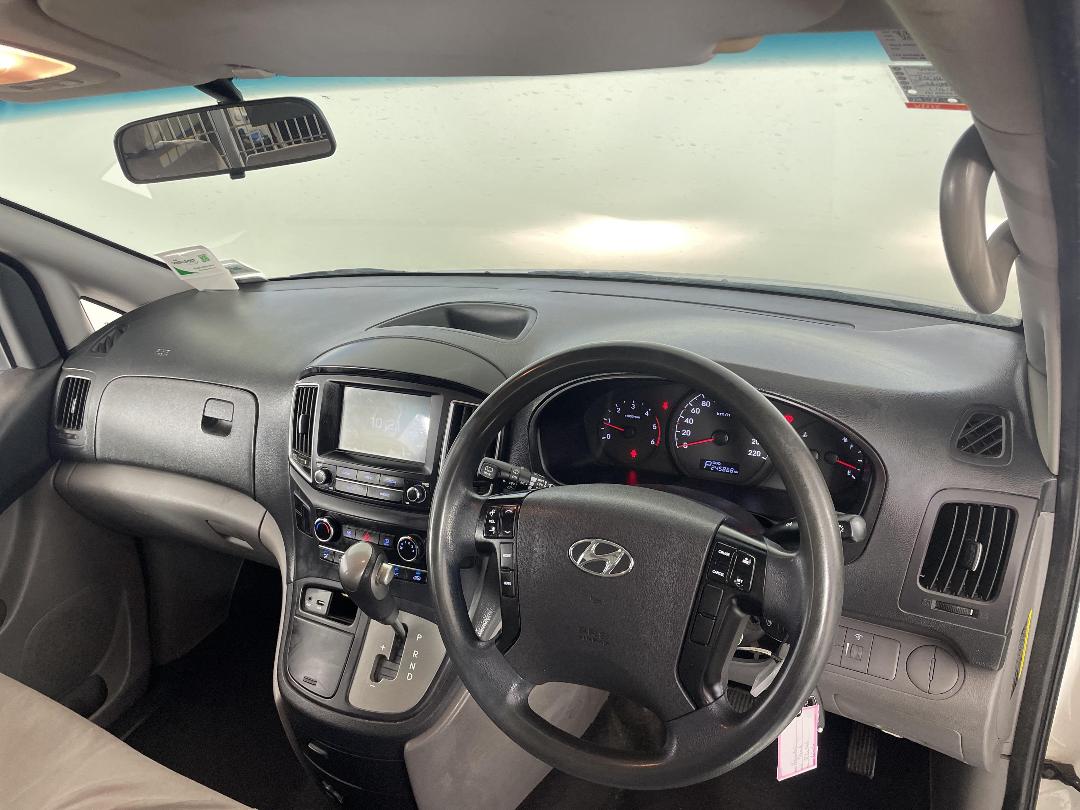 Photo '17' of Hyundai Iload Photo '17' of Hyundai Iload