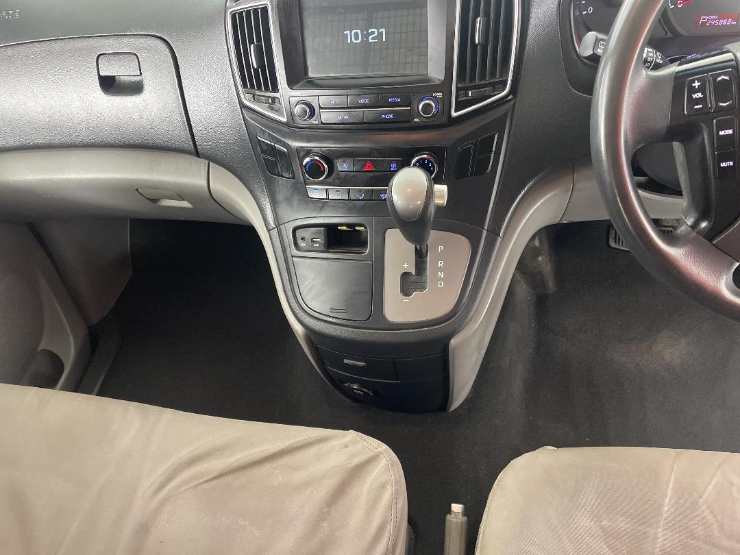 Photo '18' of Hyundai Iload Photo '18' of Hyundai Iload