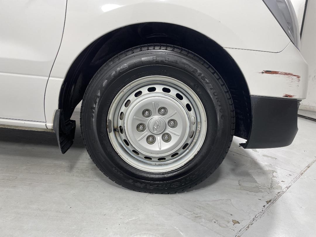 Photo '9' of Hyundai Iload Photo '9' of Hyundai Iload