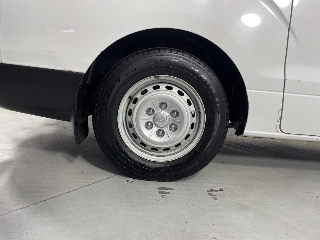 Photo '12' of Hyundai Iload Photo '12' of Hyundai Iload