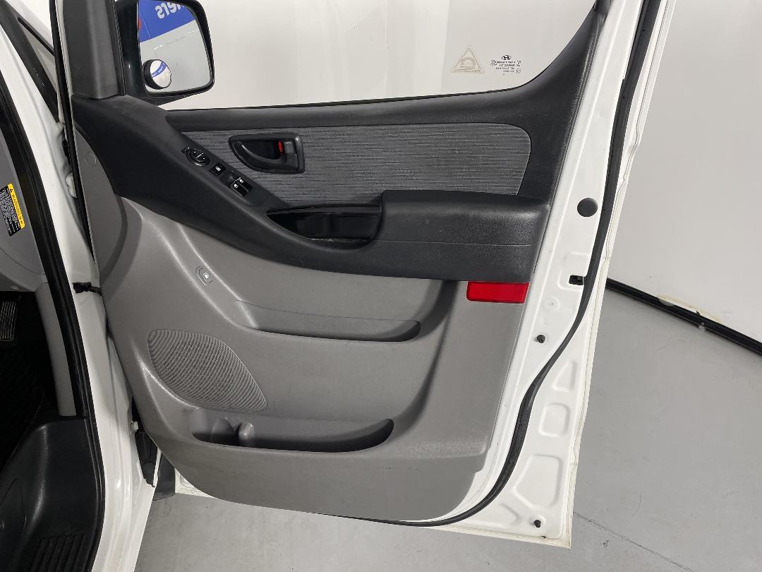 Photo '15' of Hyundai Iload Photo '15' of Hyundai Iload