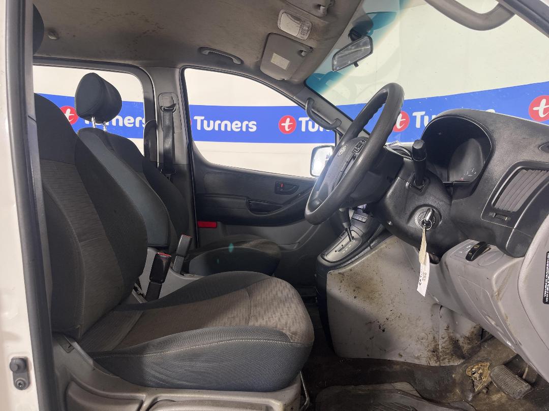 Photo '16' of Hyundai Iload Photo '16' of Hyundai Iload