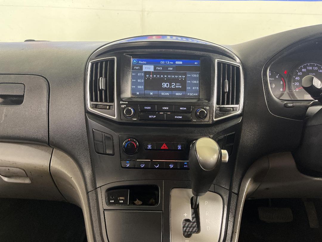 Photo '18' of Hyundai Iload Photo '18' of Hyundai Iload