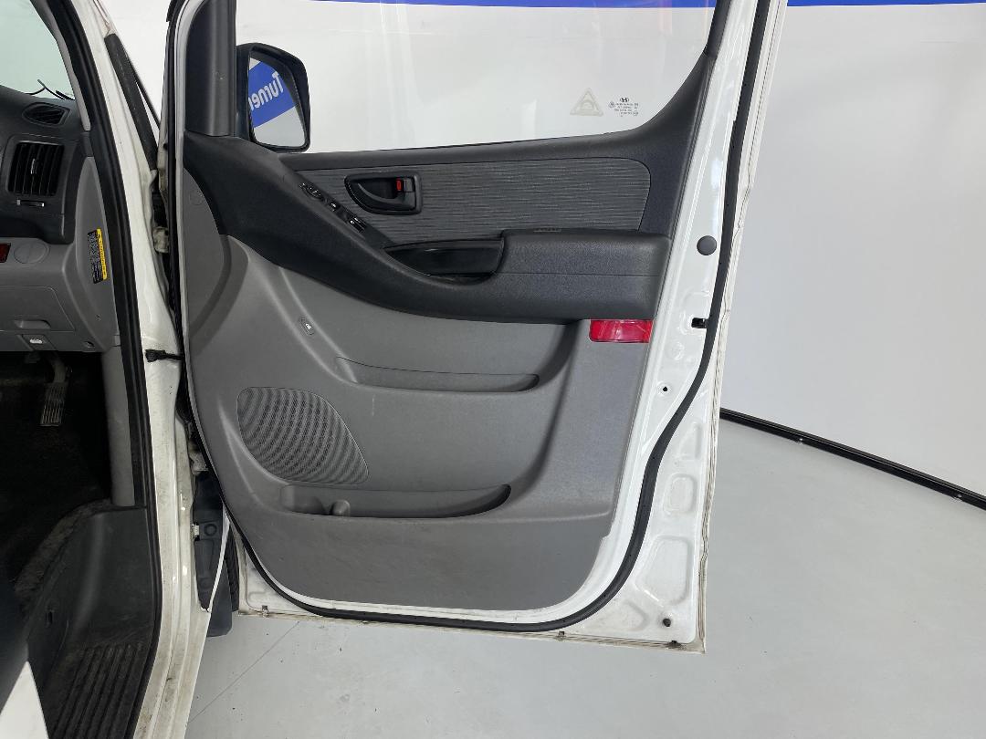 Photo '15' of Hyundai Iload Photo '15' of Hyundai Iload