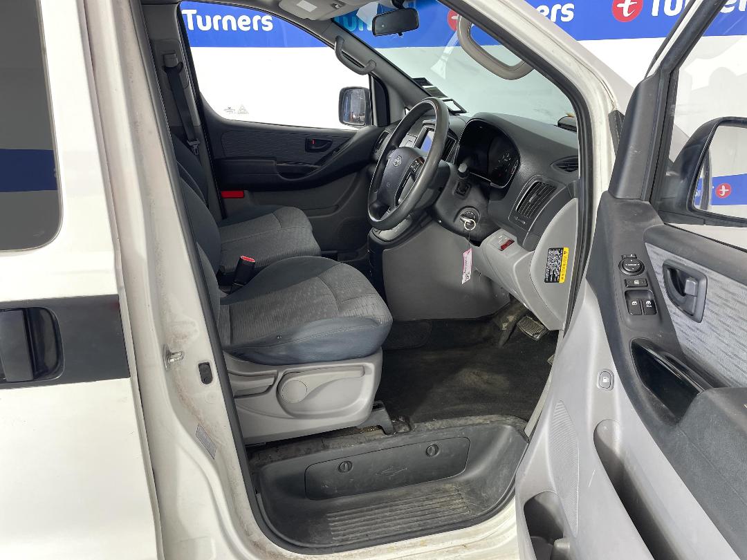 Photo '16' of Hyundai Iload Photo '16' of Hyundai Iload