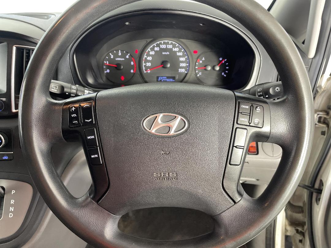 Photo '22' of Hyundai Iload Photo '22' of Hyundai Iload