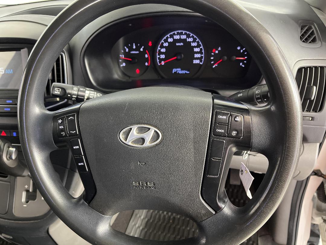 Photo '24' of Hyundai Iload