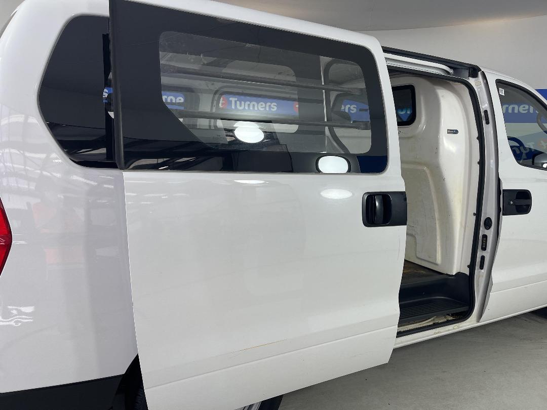 Photo '19' of Hyundai Iload Photo '19' of Hyundai Iload