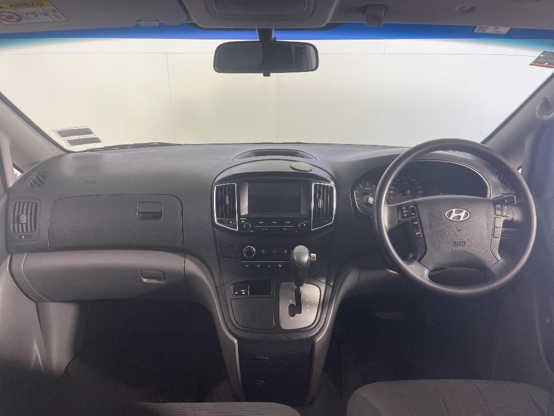 Photo '17' of Hyundai Iload Photo '17' of Hyundai Iload