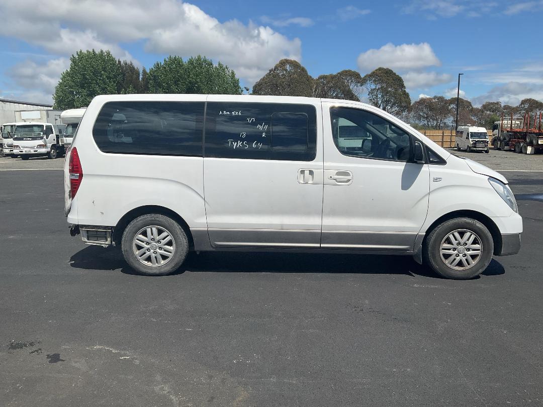 Photo '2' of Hyundai Imax Photo '2' of Hyundai Imax