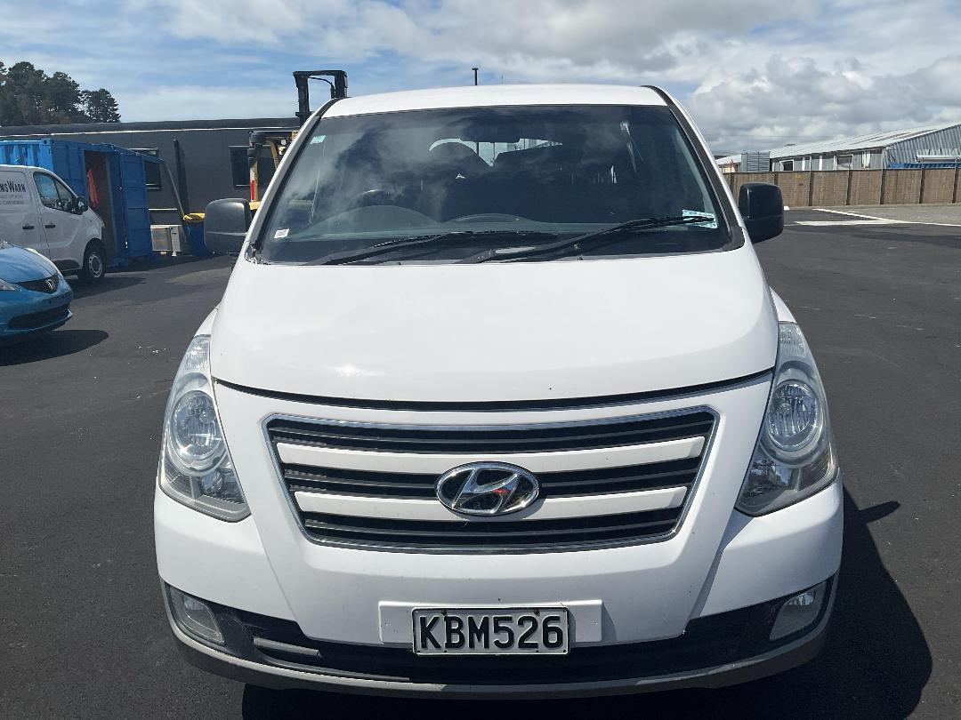 Photo '8' of Hyundai Imax Photo '8' of Hyundai Imax