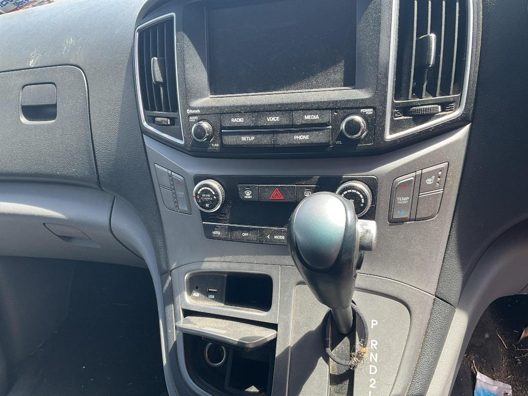 Photo '16' of Hyundai Imax Photo '16' of Hyundai Imax