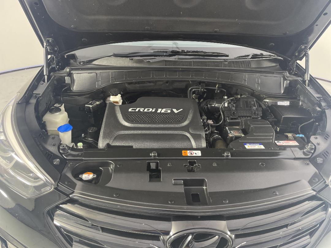 Photo '13' of Hyundai Santa FE