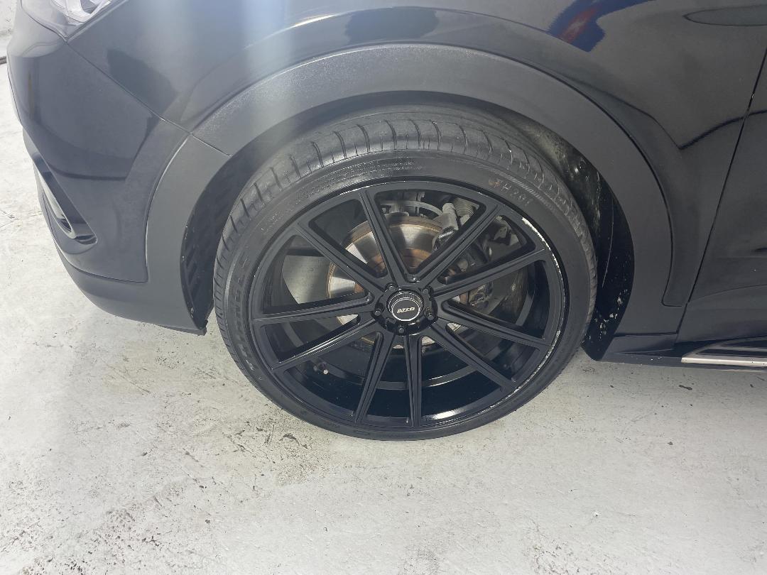 Photo '10' of Hyundai Santa FE