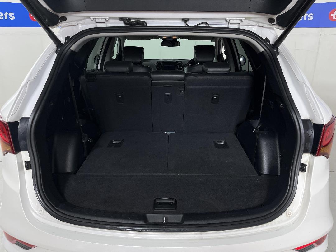 Photo '14' of Hyundai Santa FE Photo '14' of Hyundai Santa FE