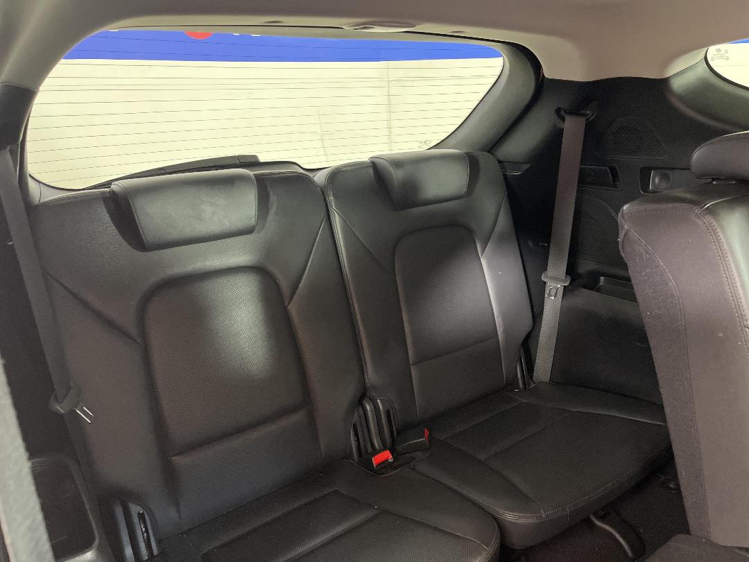 Photo '32' of Hyundai Santa FE Photo '32' of Hyundai Santa FE