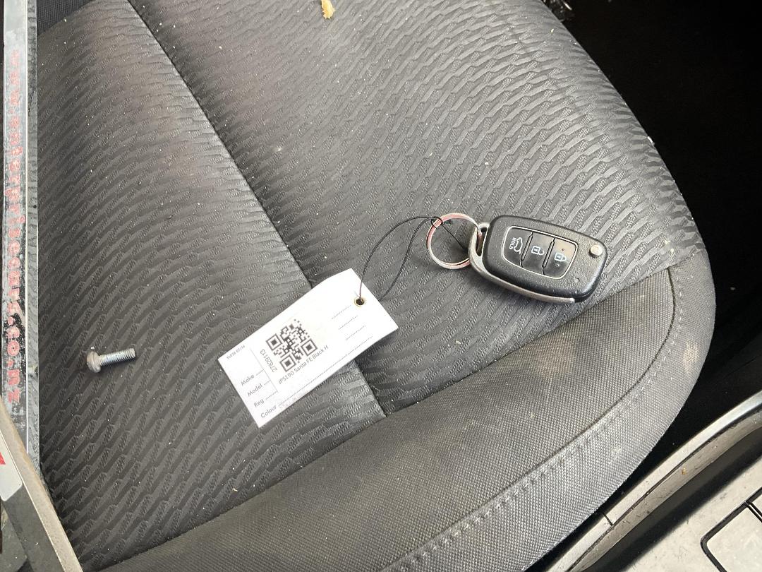 Photo '22' of Hyundai Santa FE DM Photo '22' of Hyundai Santa FE DM