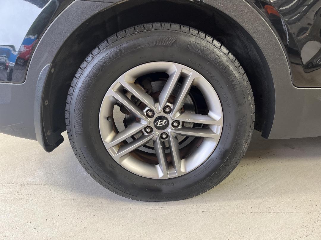 Photo '12' of Hyundai Santa FE