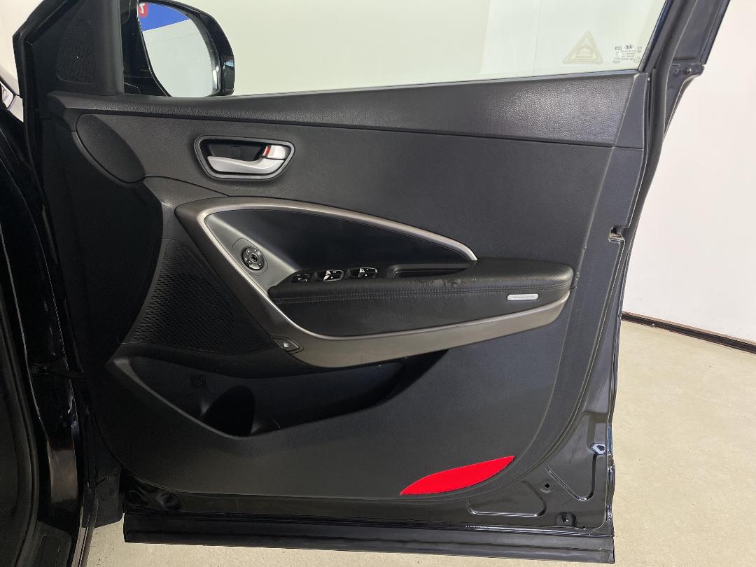 Photo '15' of Hyundai Santa FE