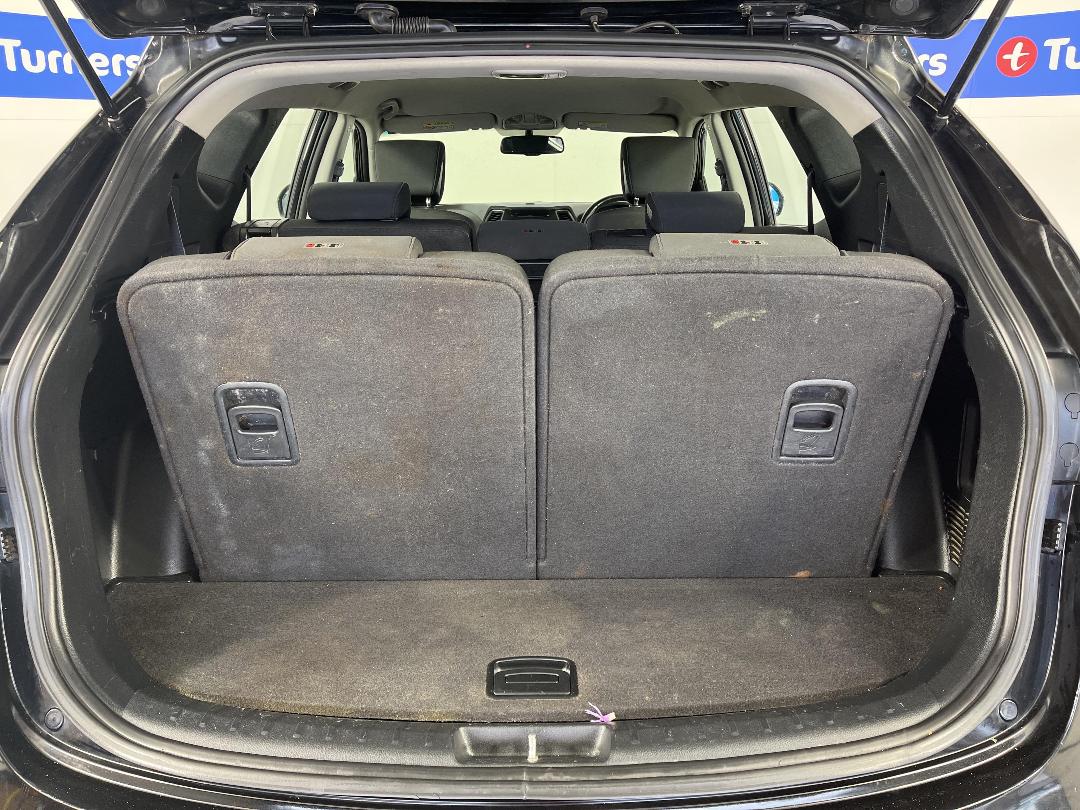 Photo '14' of Hyundai Santa FE