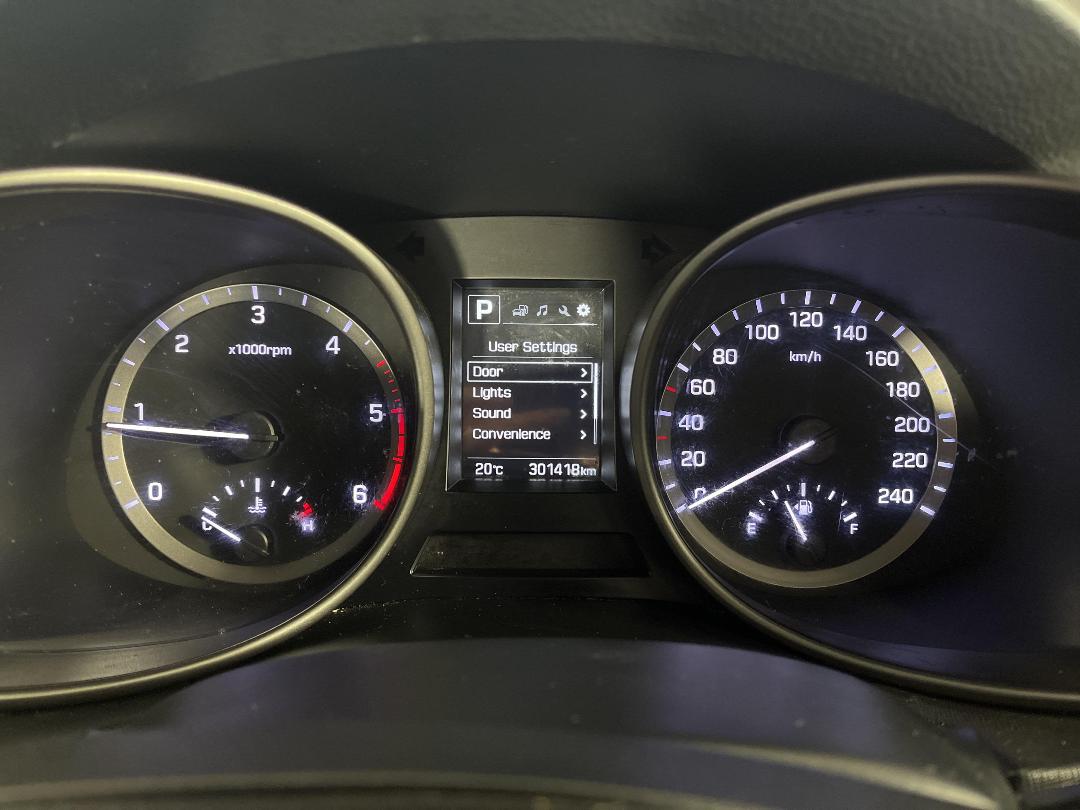 Photo '21' of Hyundai Santa FE