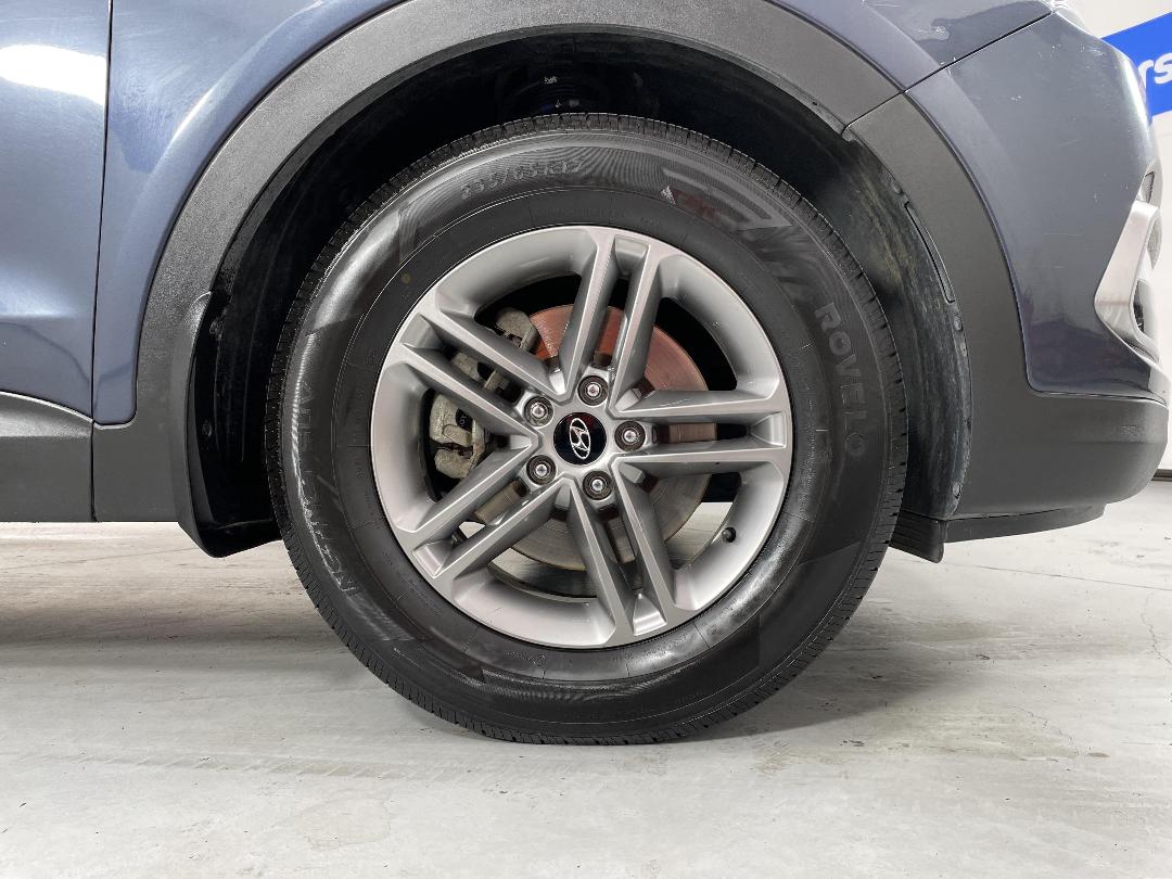 Photo '9' of Hyundai Santa FE