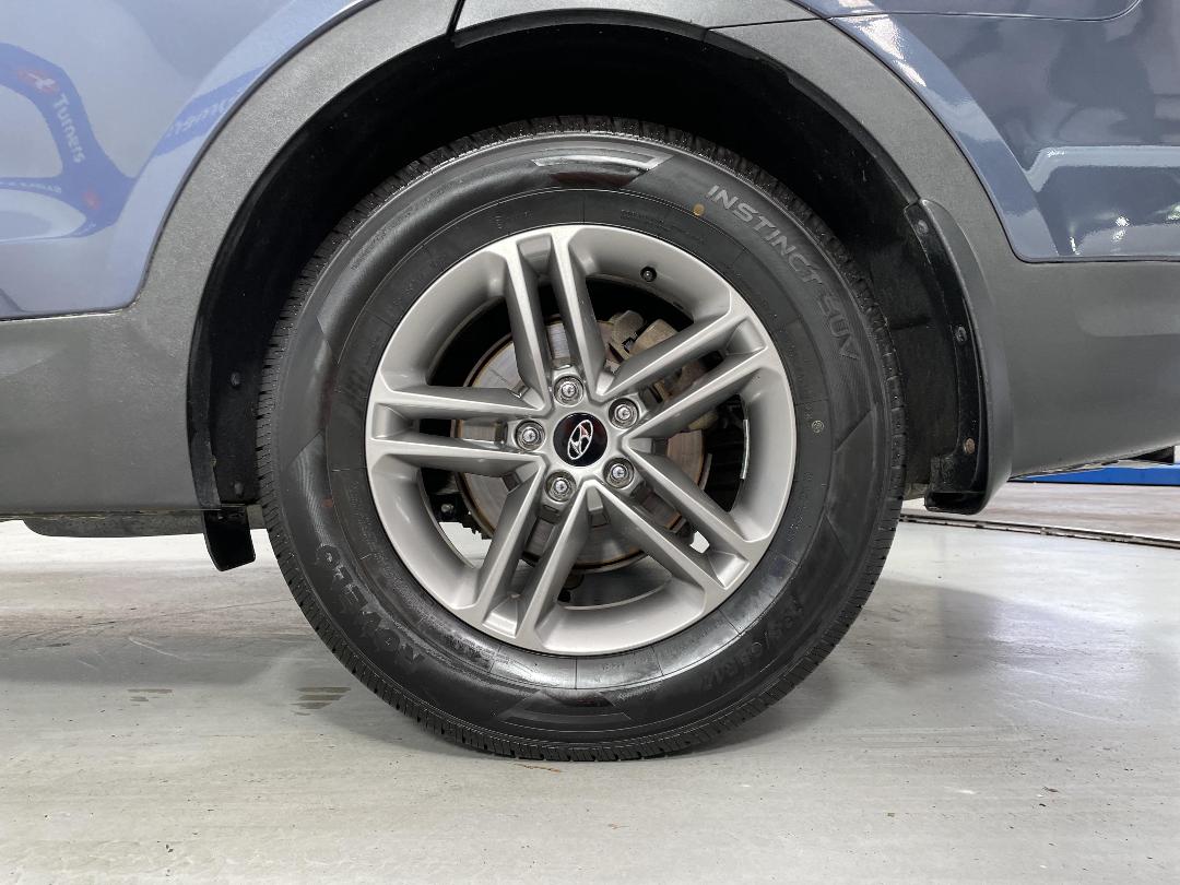 Photo '11' of Hyundai Santa FE