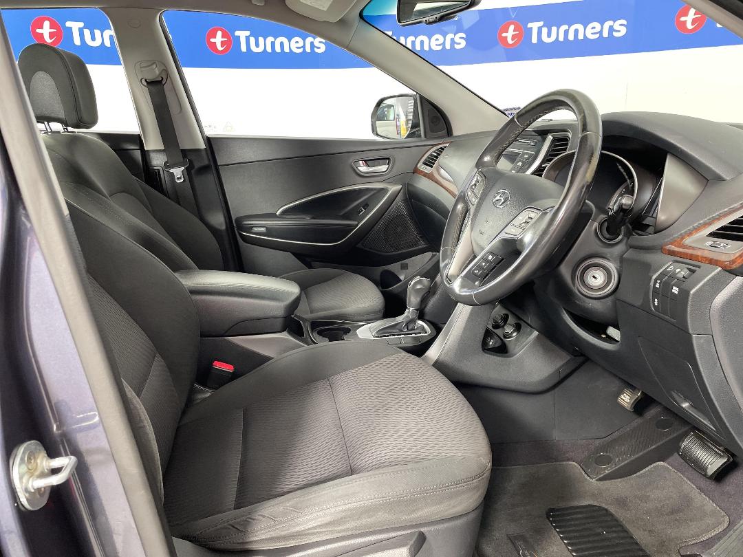 Photo '16' of Hyundai Santa FE