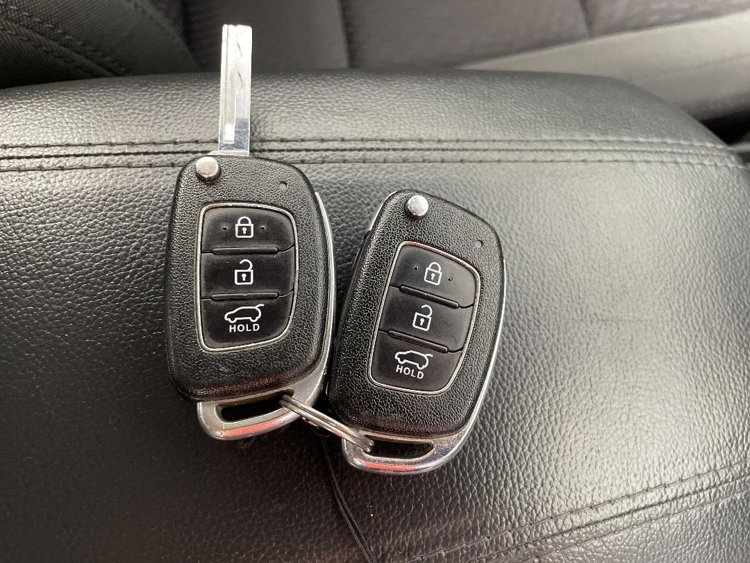 Photo '22' of Hyundai Santa FE