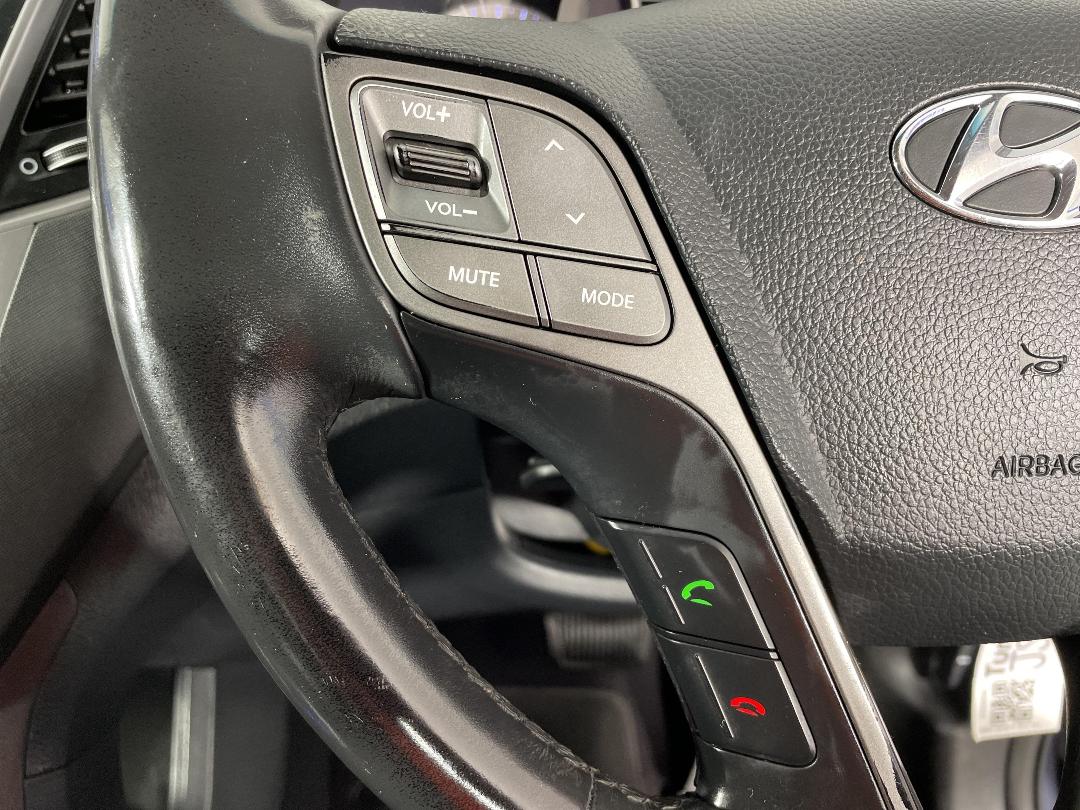 Photo '27' of Hyundai Santa FE