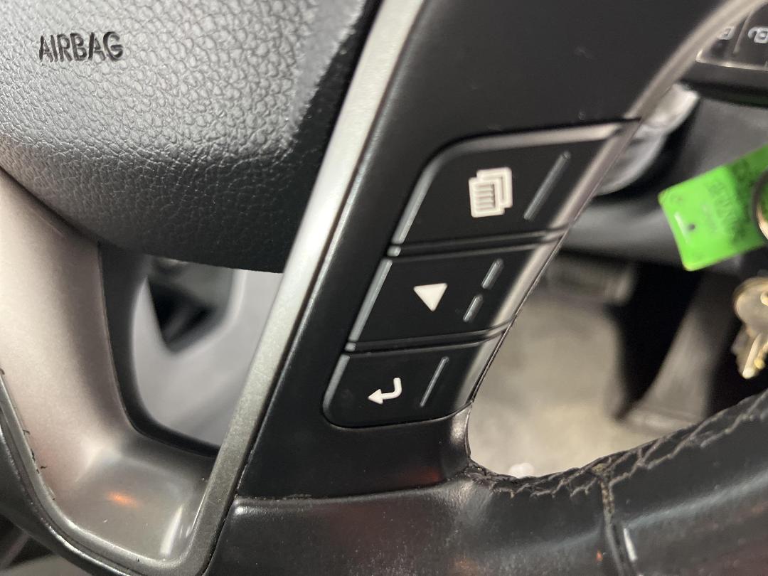 Photo '28' of Hyundai Santa FE