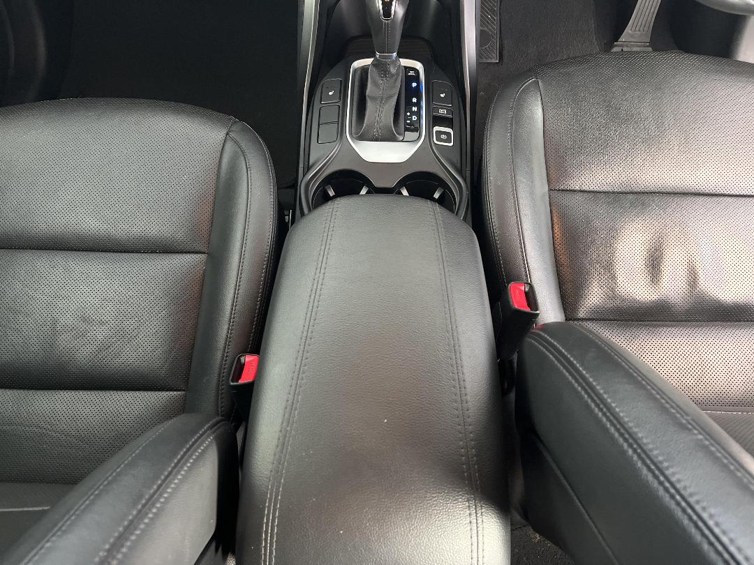 Photo '18' of Hyundai Santa FE