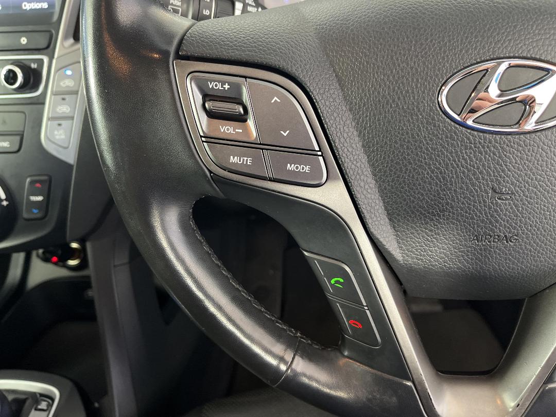 Photo '27' of Hyundai Santa FE