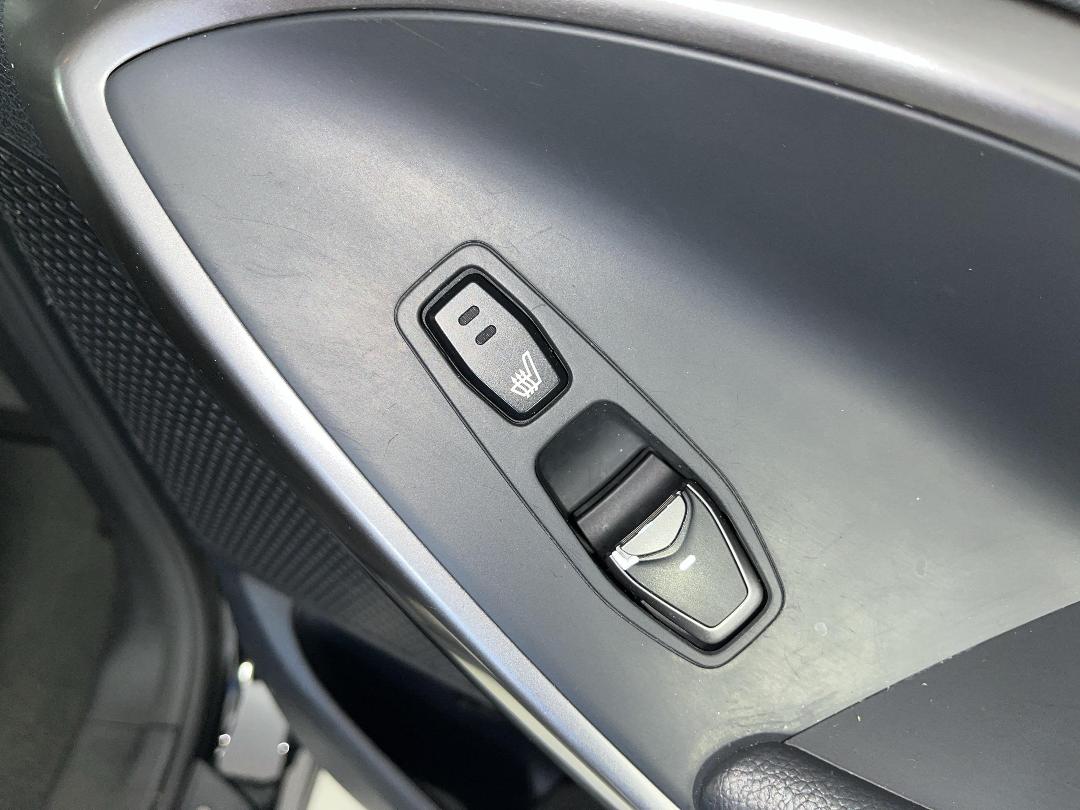 Photo '33' of Hyundai Santa FE