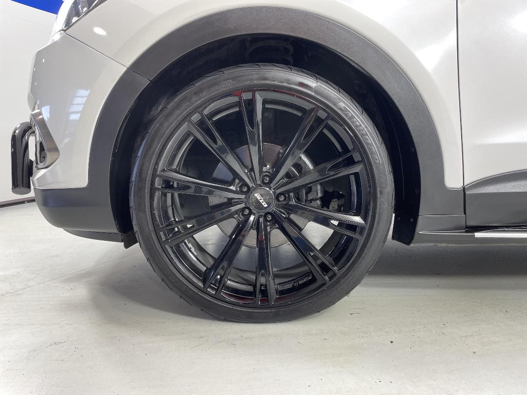 Photo '10' of Hyundai Santa FE Photo '10' of Hyundai Santa FE