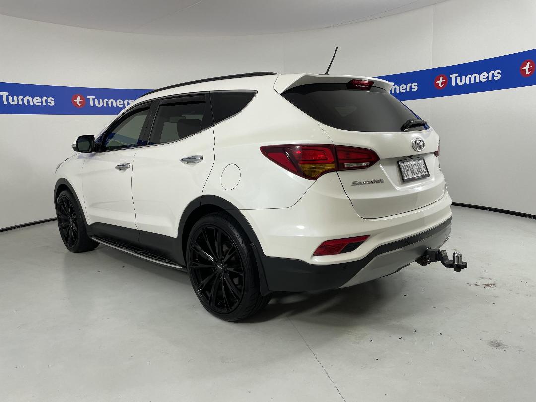 Photo '5' of Hyundai Santa FE Photo '5' of Hyundai Santa FE