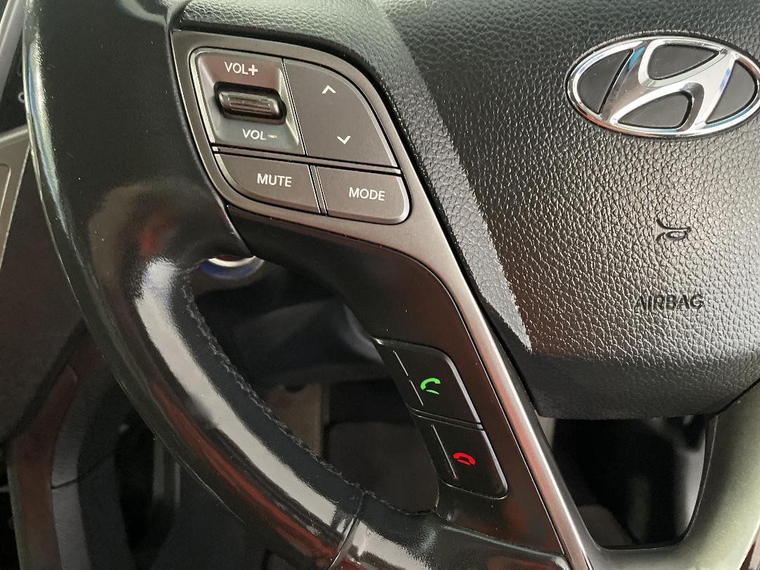 Photo '27' of Hyundai Santa FE