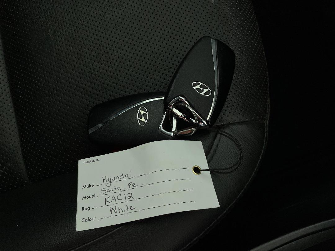 Photo '22' of Hyundai Santa FE