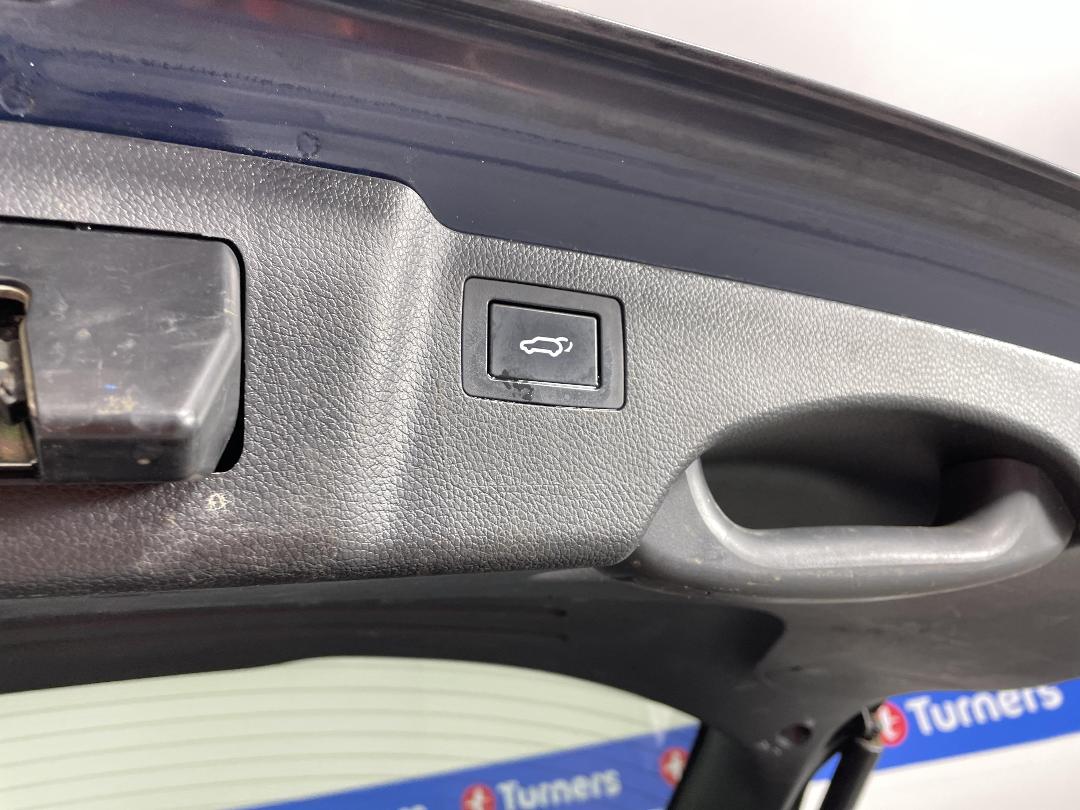 Photo '26' of Hyundai Santa FE