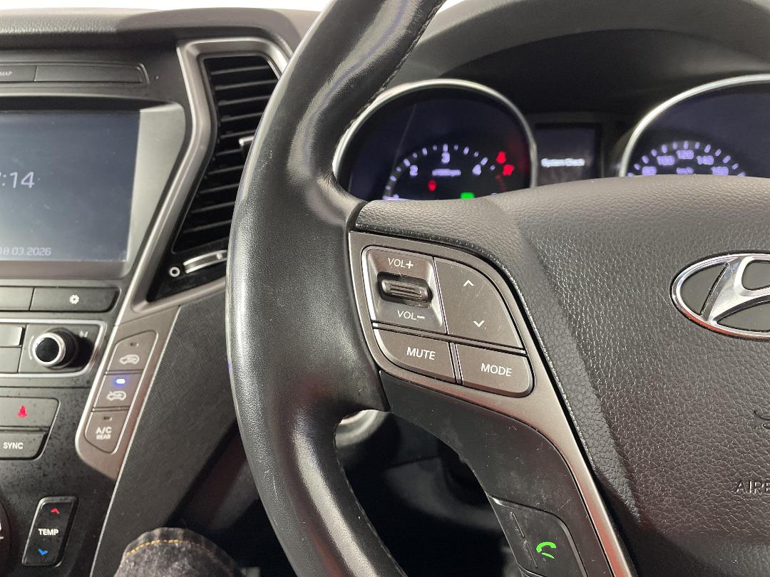 Photo '29' of Hyundai Santa FE