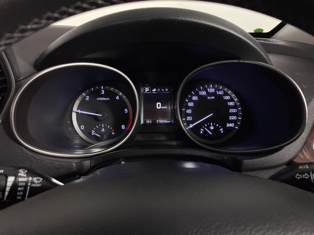 Photo '21' of Hyundai Santa FE