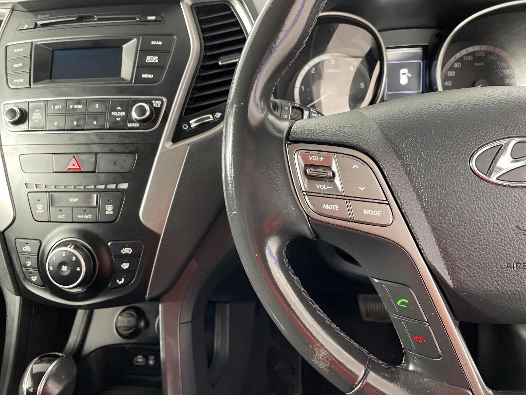 Photo '26' of Hyundai Santa FE