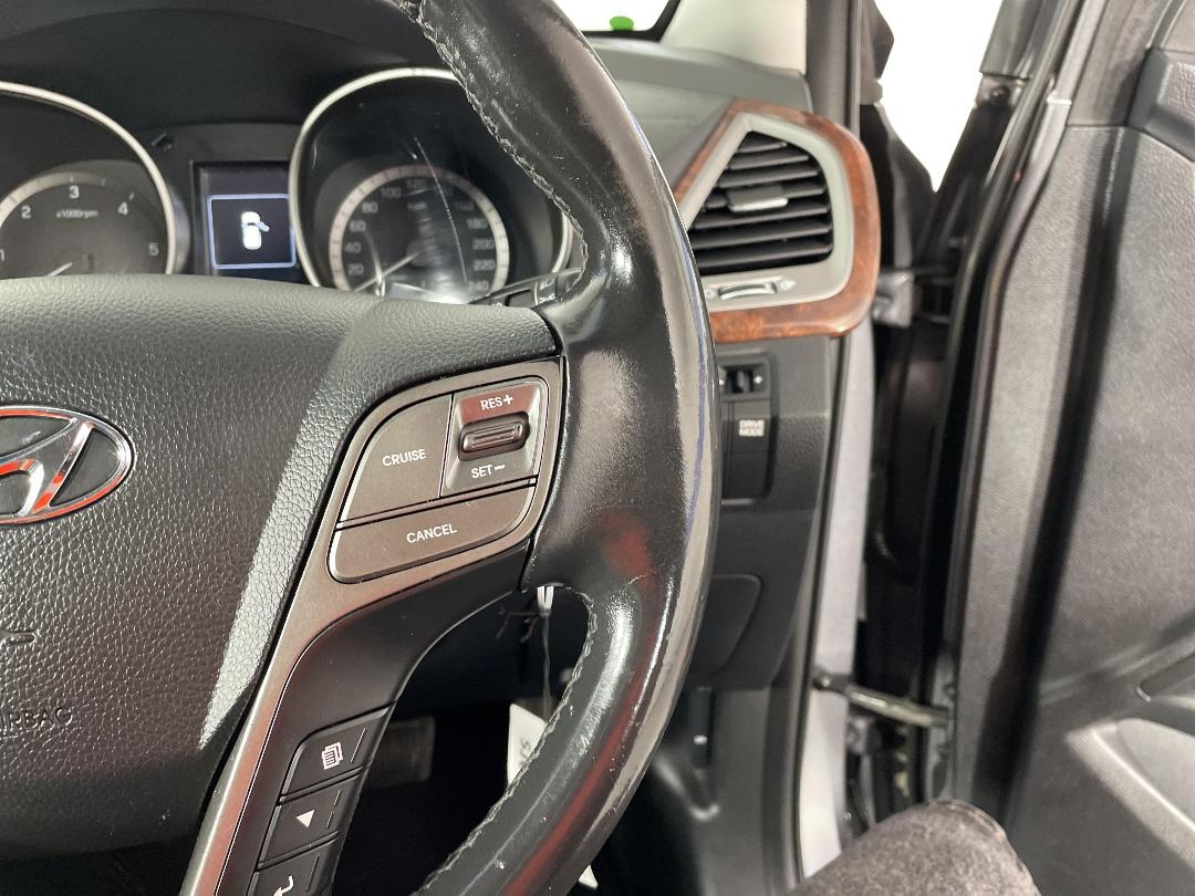 Photo '27' of Hyundai Santa FE