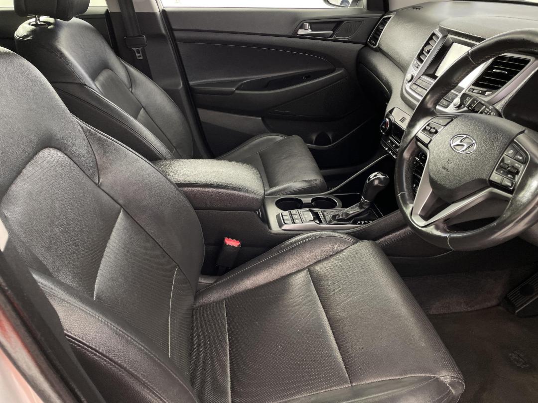 Photo '16' of Hyundai Tucson Photo '16' of Hyundai Tucson