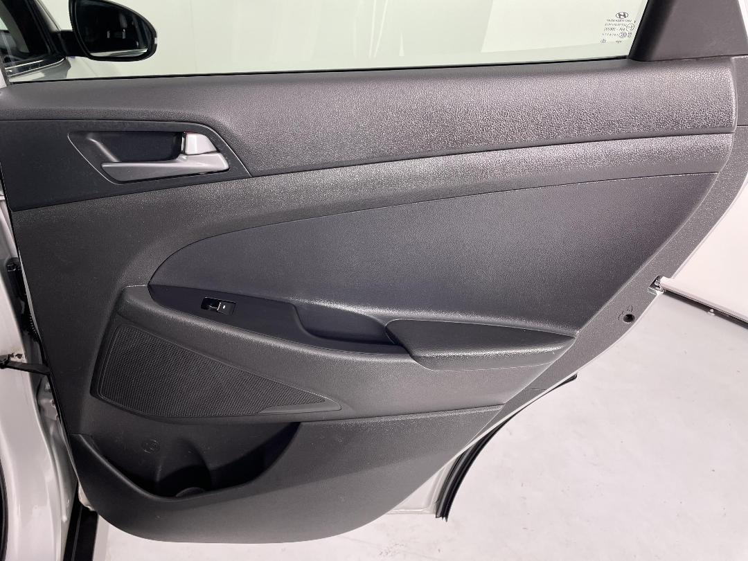 Photo '19' of Hyundai Tucson Photo '19' of Hyundai Tucson